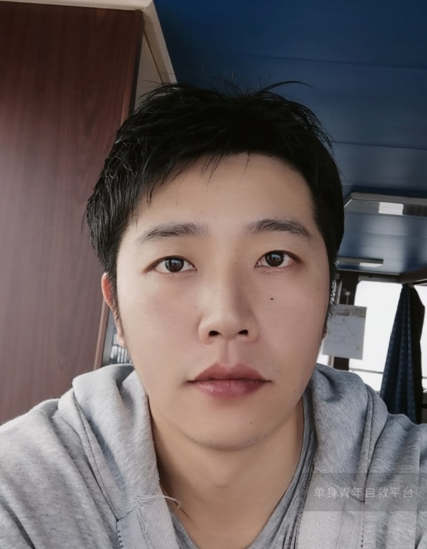 不太帅的男人的第一张照片--浙江基督教相亲网